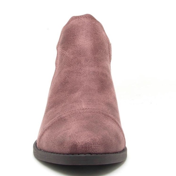 NEW Qupid Sochi distressed low heel rose booties - Picture 5 of 5